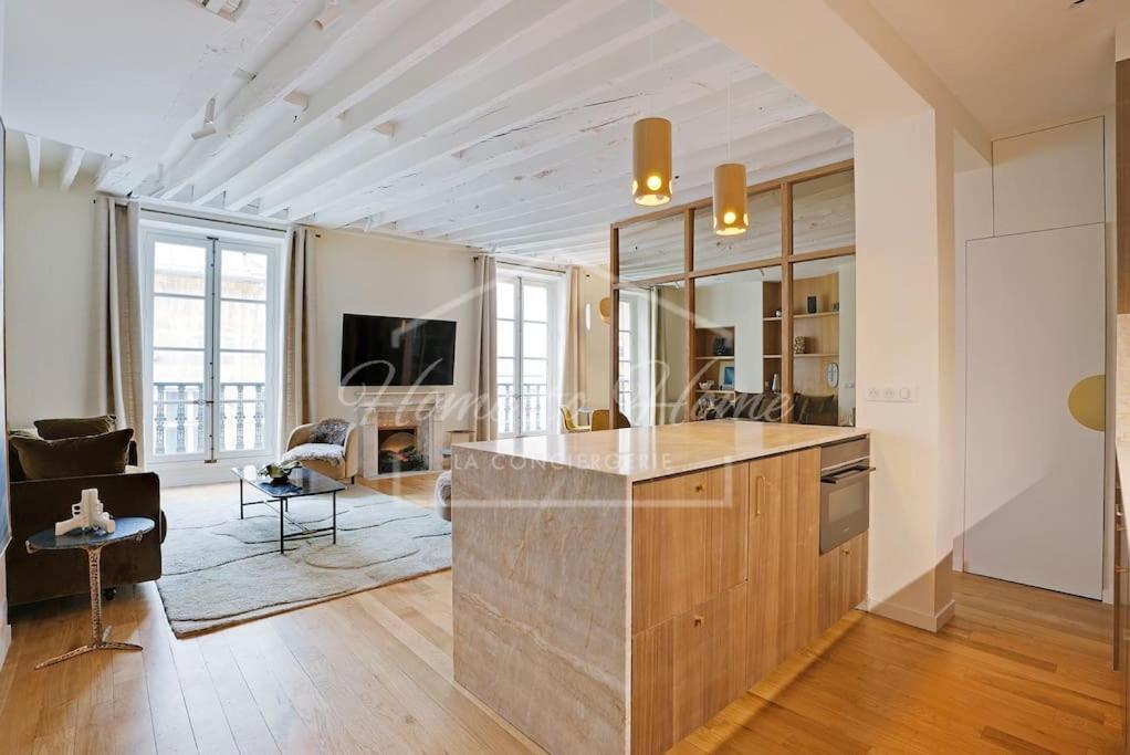 Appartement Le Marais Luxury & Charm 70m Of Design Parijs